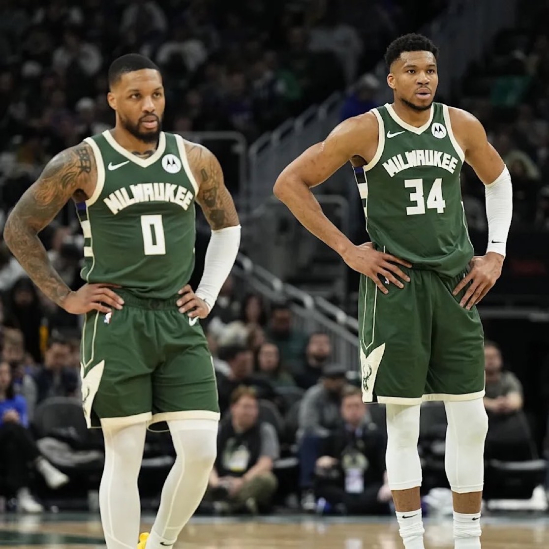 加时末段体能课后;密尔沃基雄鹿完成体检备战社区盾;态度坚定;年轻球员得到机会的简单介绍 加时末段体能课后;密尔沃基雄鹿完成体检备战社区盾;态度坚定;年轻球员得到机会的简单介绍