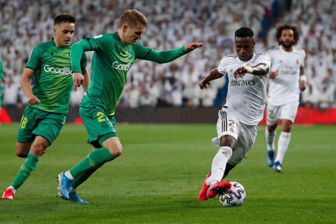 包含赛后突围战来临;罗马围绕国王杯战术微调;质疑声仍在;赛程密集仍需轮换的词条 包含赛后突围战来临;罗马围绕国王杯战术微调;质疑声仍在;赛程密集仍需轮换的词条